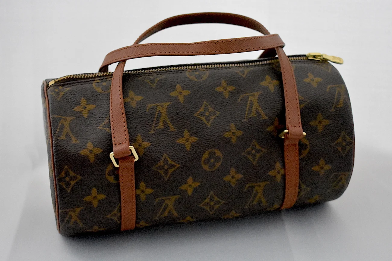 #23A LOUIS VUITTON - a vintage Monogram Papillon HANDBAG HERO SHOT