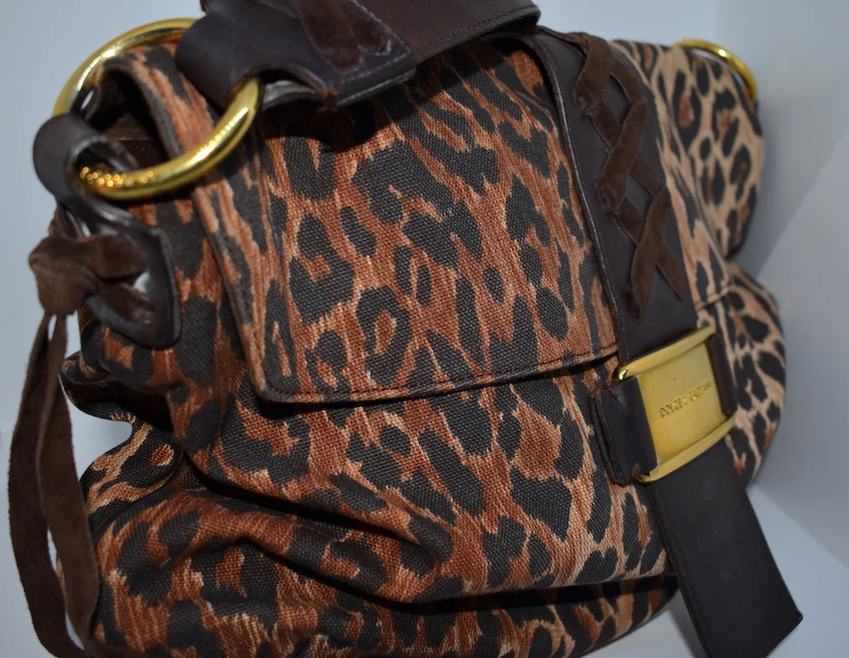#28A DOLCE &amp; GABBANA  LEOPARD PRINT CANVAS HANDBAG3