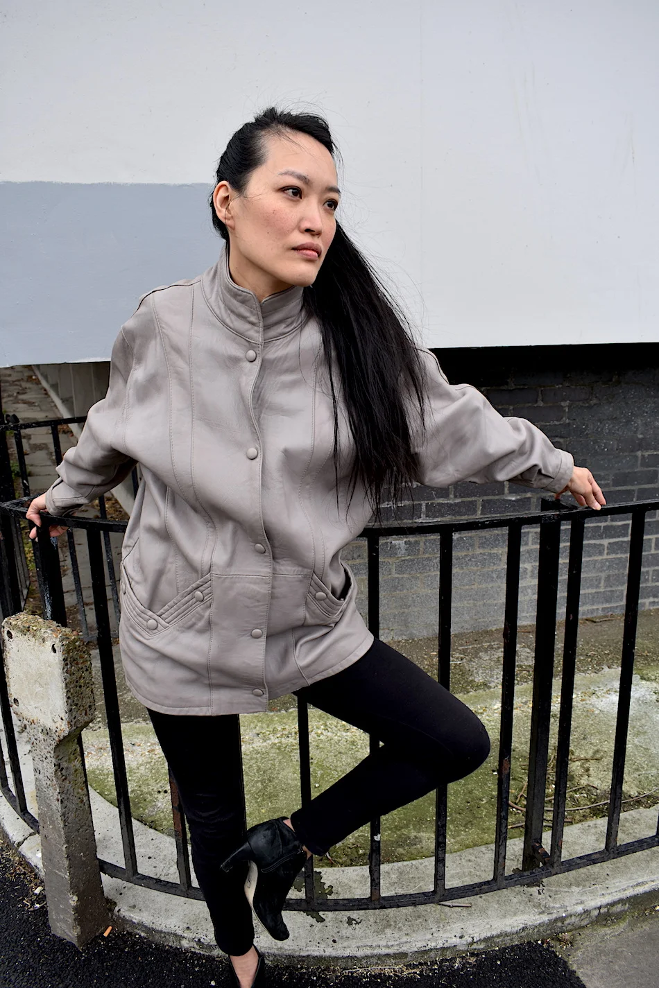 #10T TAUPE LEATHER JKT5