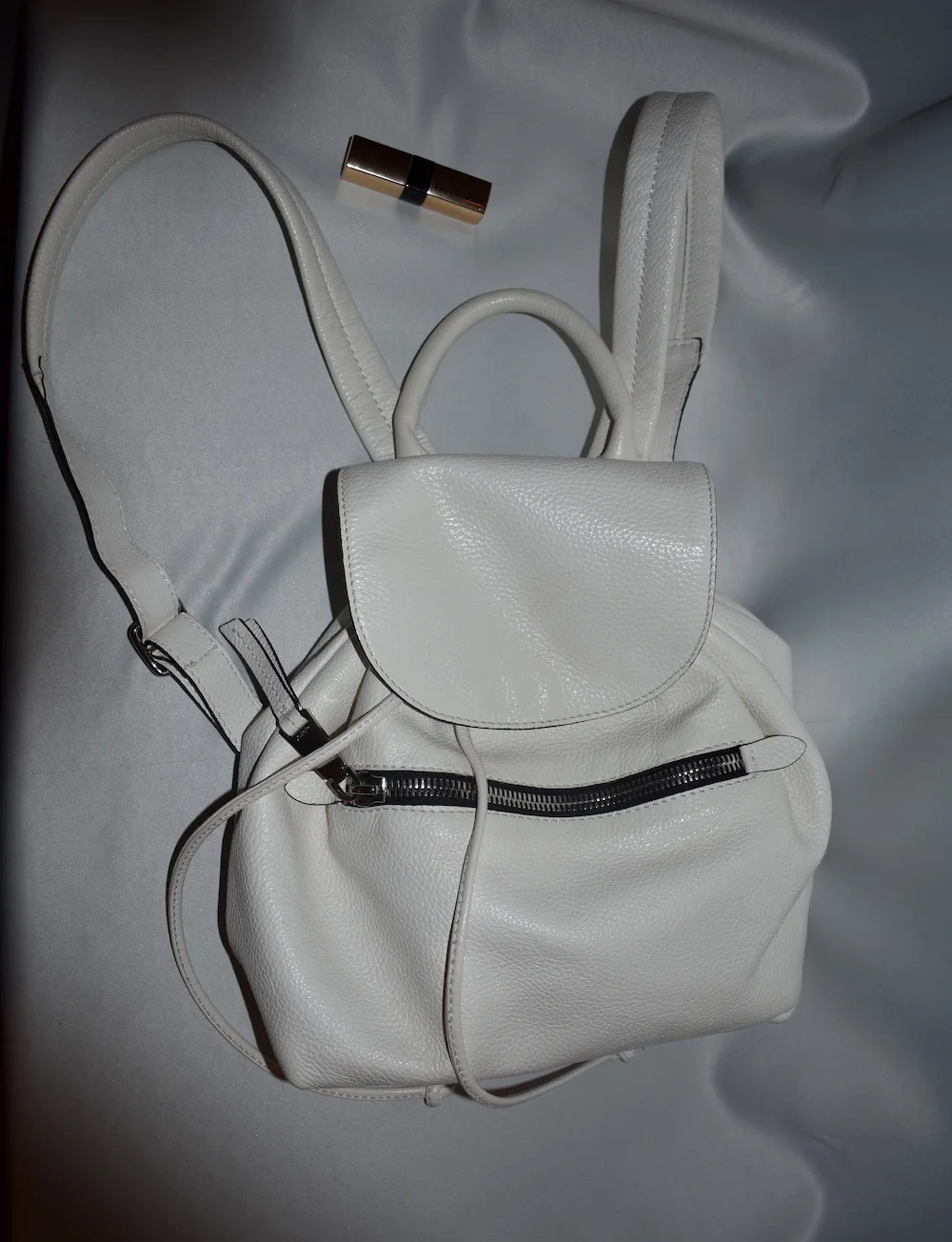 WHITE grained LEATHER BACKPACK by Abro. FLAT