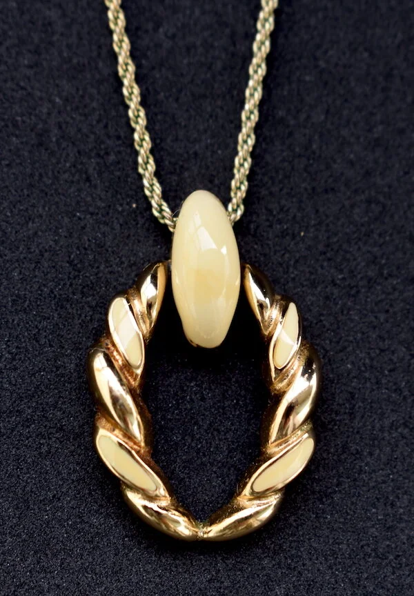 #42A CHRISTIAN DIOR NECKLACE