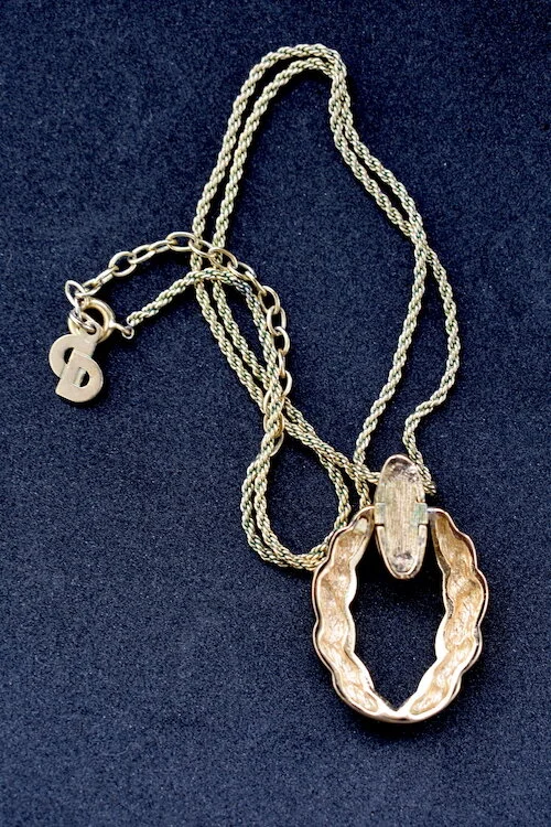 #42A CHRISTIAN DIOR NECKLACE