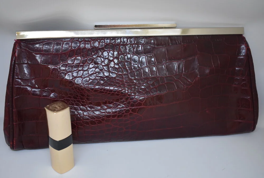 #38A JFW MOCK CROCK VINTAGE OXBLOOD CLUTCH 