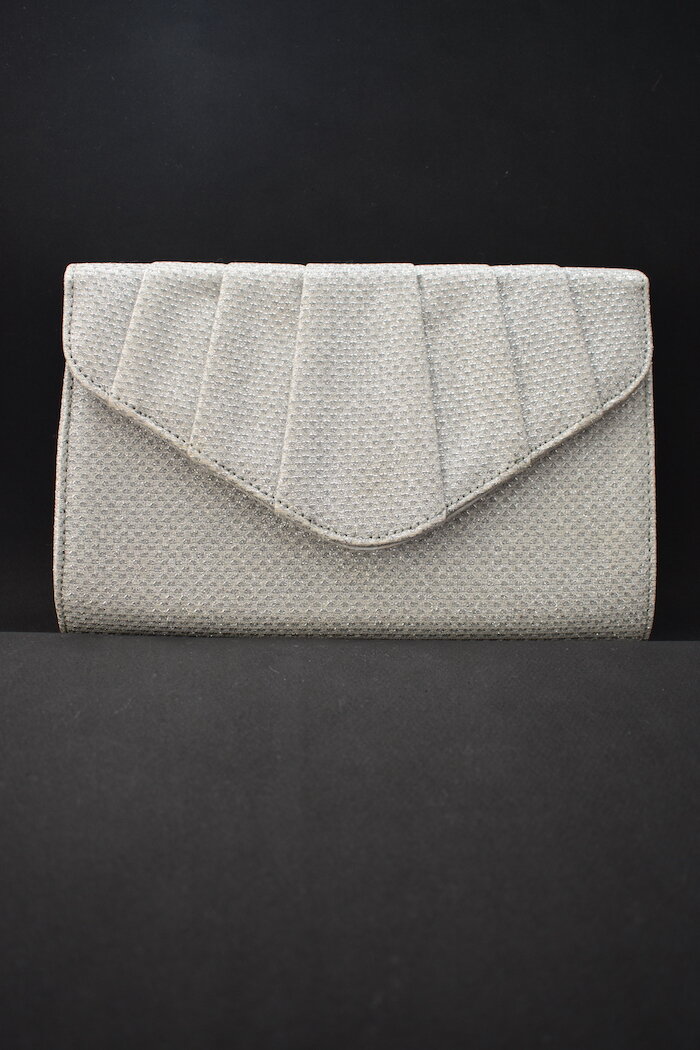 #40a ROLAND CARTIER SILVER CLUTCH