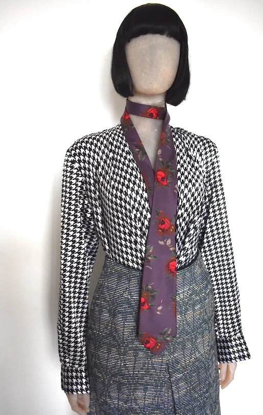 #13T PAUL SMITH PURPLE BACKGROUND