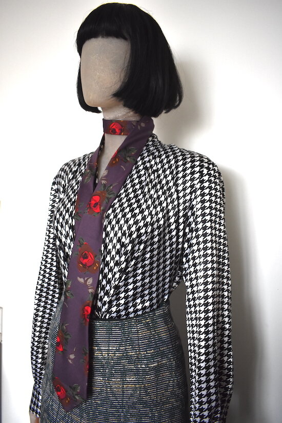 #13T PAUL SMITH PURPLE BACKGROUND