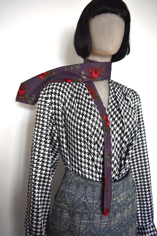 #13T PAUL SMITH PURPLE BACKGROUND