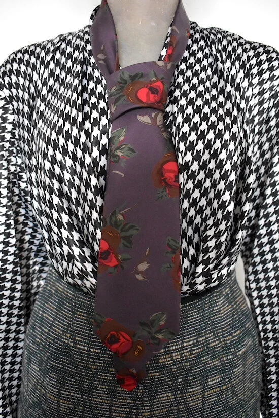 #13T PAUL SMITH PURPLE BACKGROUND