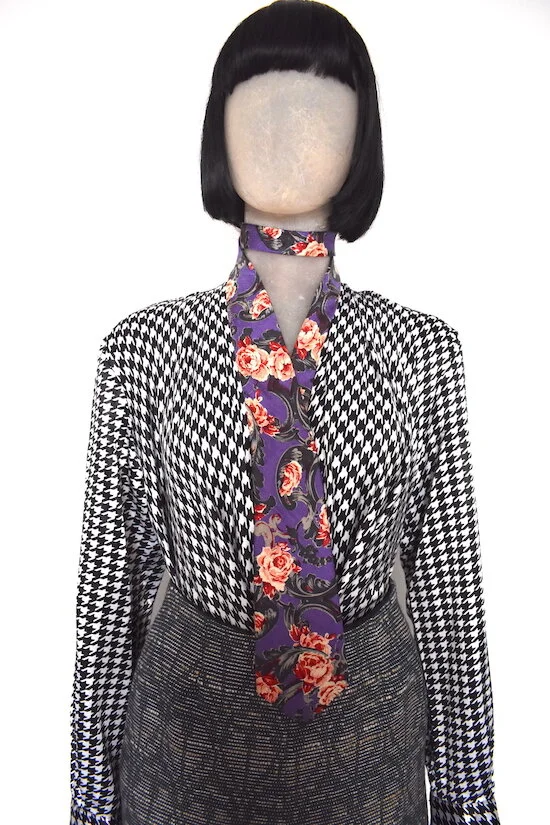 #14T PAUL SMITH LIGHT PURPLE BACKGROUND