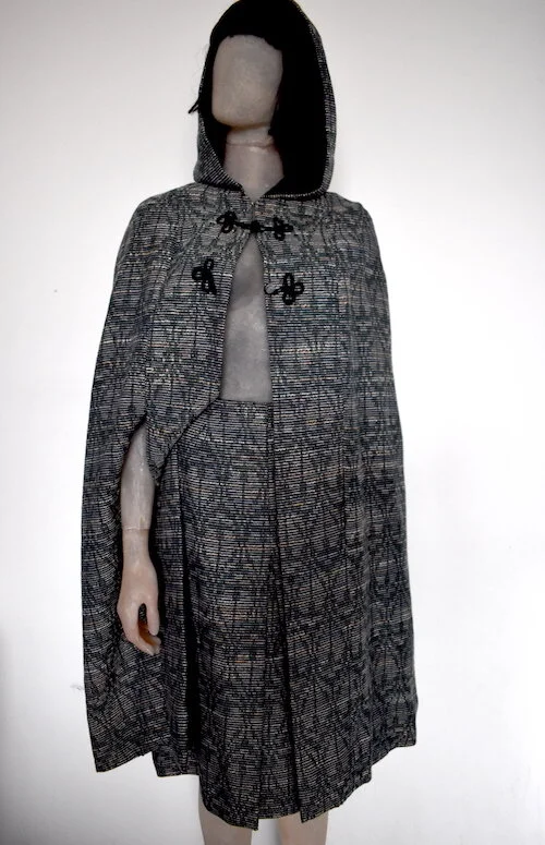 #42AW VINTAGE PRINGLE FOR HARRODS CAPE &amp; SKIRT SUIT CELIA THRIFTVIP.CO.UK