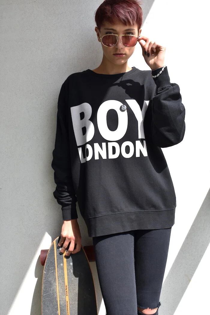 #19T LONG SLEEVE BOY LONDON TOP