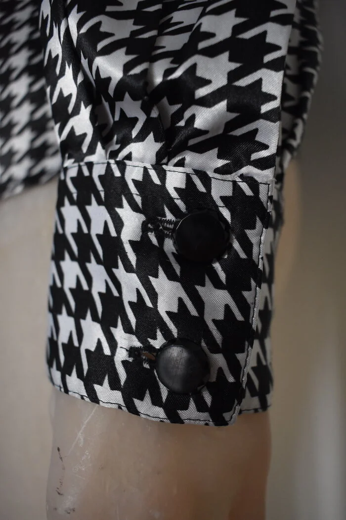 #9AW MONOCHROME HOUNDSTOOTH SILKY LONG SLEEVE BLOUSE