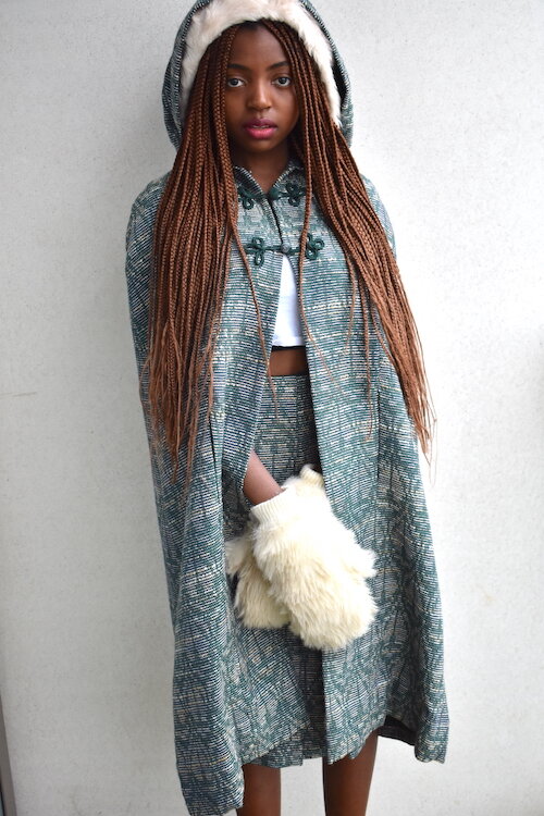 #42AW VINTAGE PRINGLE FOR HARRODS CAPE &amp; SKIRT SUIT