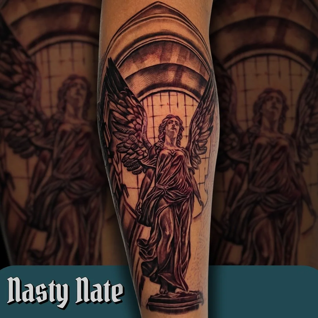 One of Nate&rsquo;s newest black &amp; grey pieces. Always delivering a great experience and great work.

📩 Booking inquiries: heidi@missheidistattoo.com or through our site (link in bio)
.
.
.

#blackandgrey #tattooink #tattooedmen #tattoolife #tat