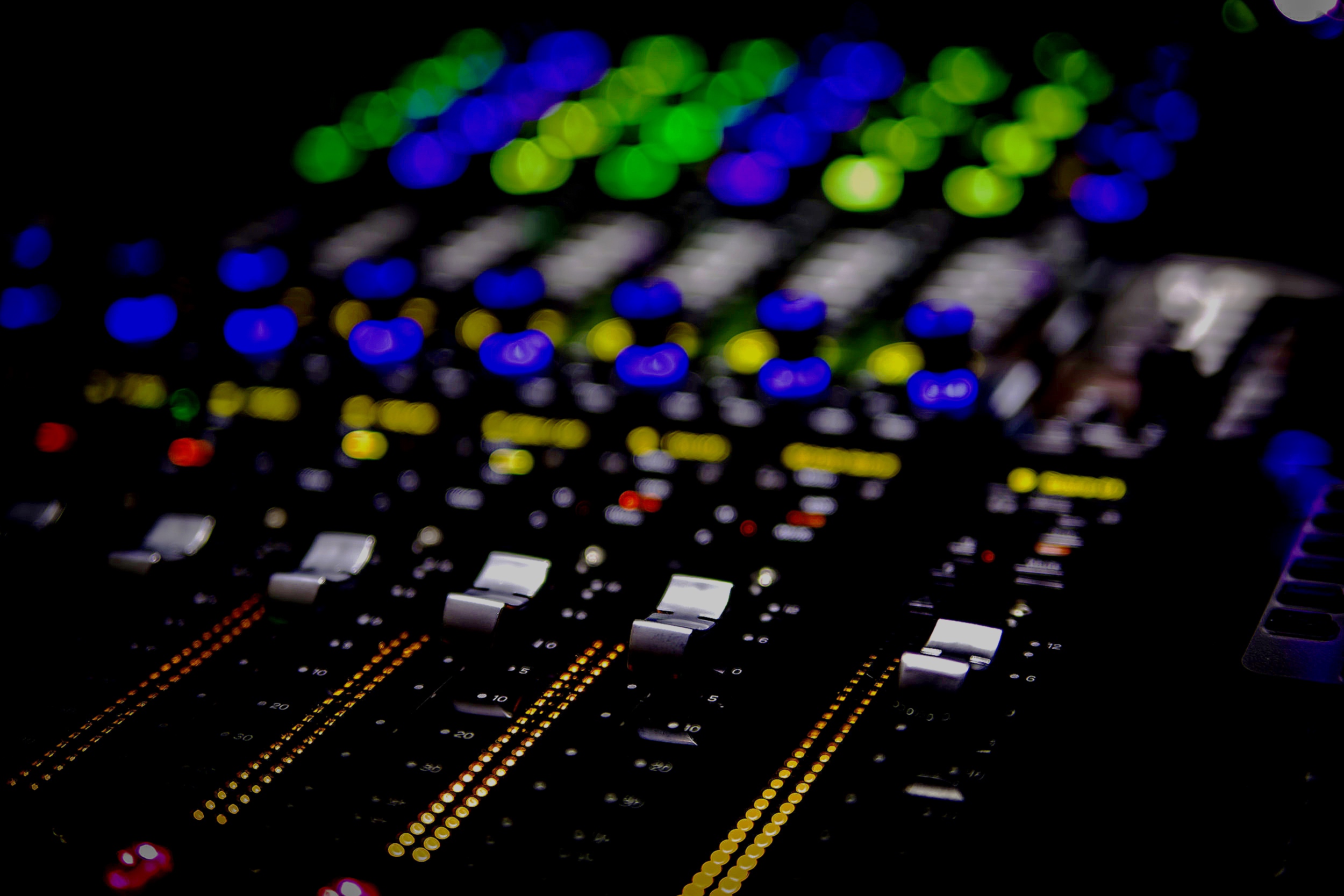 Toolahed-Avid-S6.jpg