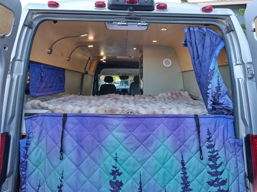 02 - rear doors open to bed.jpg