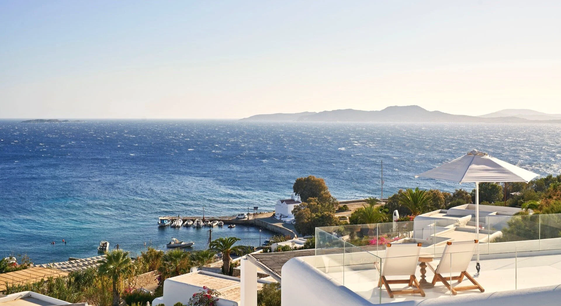 superior-double-jetted-tub-katikies-mykonos-2.jpg