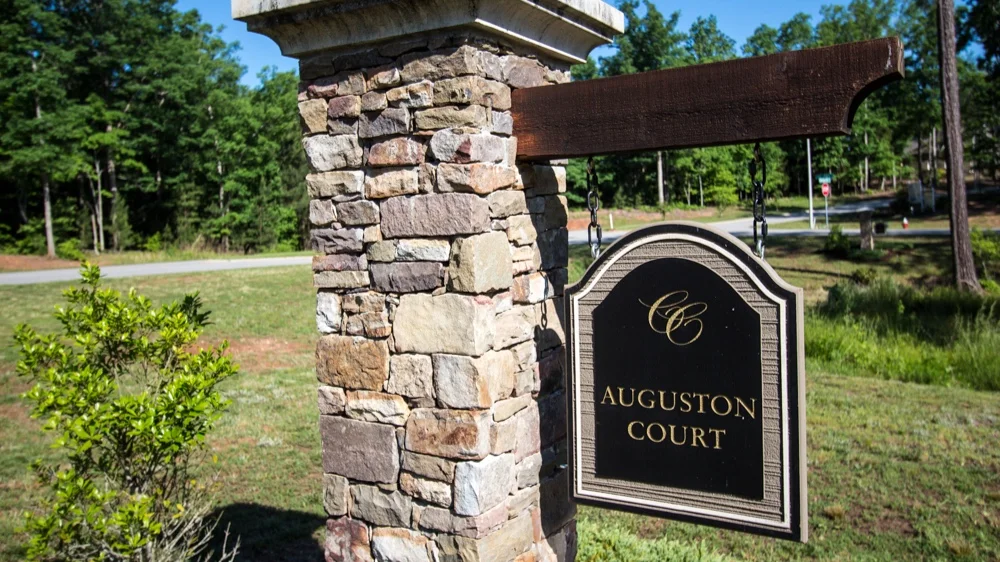 Auguston Court — Carbonton Cove