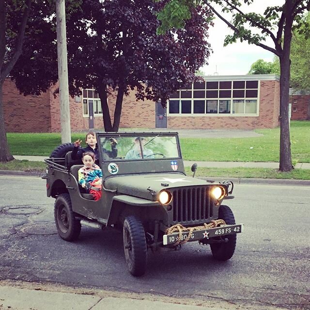 Taking the kids out for ice cream with vehicles from the NorShor motor pool. 
#gpw#M38#willysjeep#willys#wwiijeep#jeep#jeepnation#flatfender 
www.norshorleatherjackets.com
Contact: 
sales@norshorleatherjackets.com

#norshorleather#norshorleatherjacke