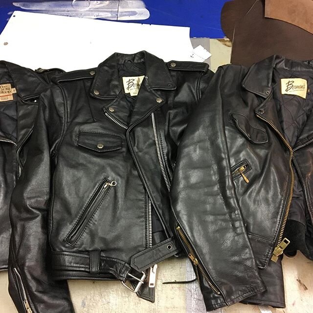 Perhaps the most important part of the vintage jacket game is getting the sizing correct. The best way to do that is taking measurements from period jackets. These are all 70&rsquo;s vintage women&rsquo;s jackets size 8,12,and 14. I have a 10 on the 