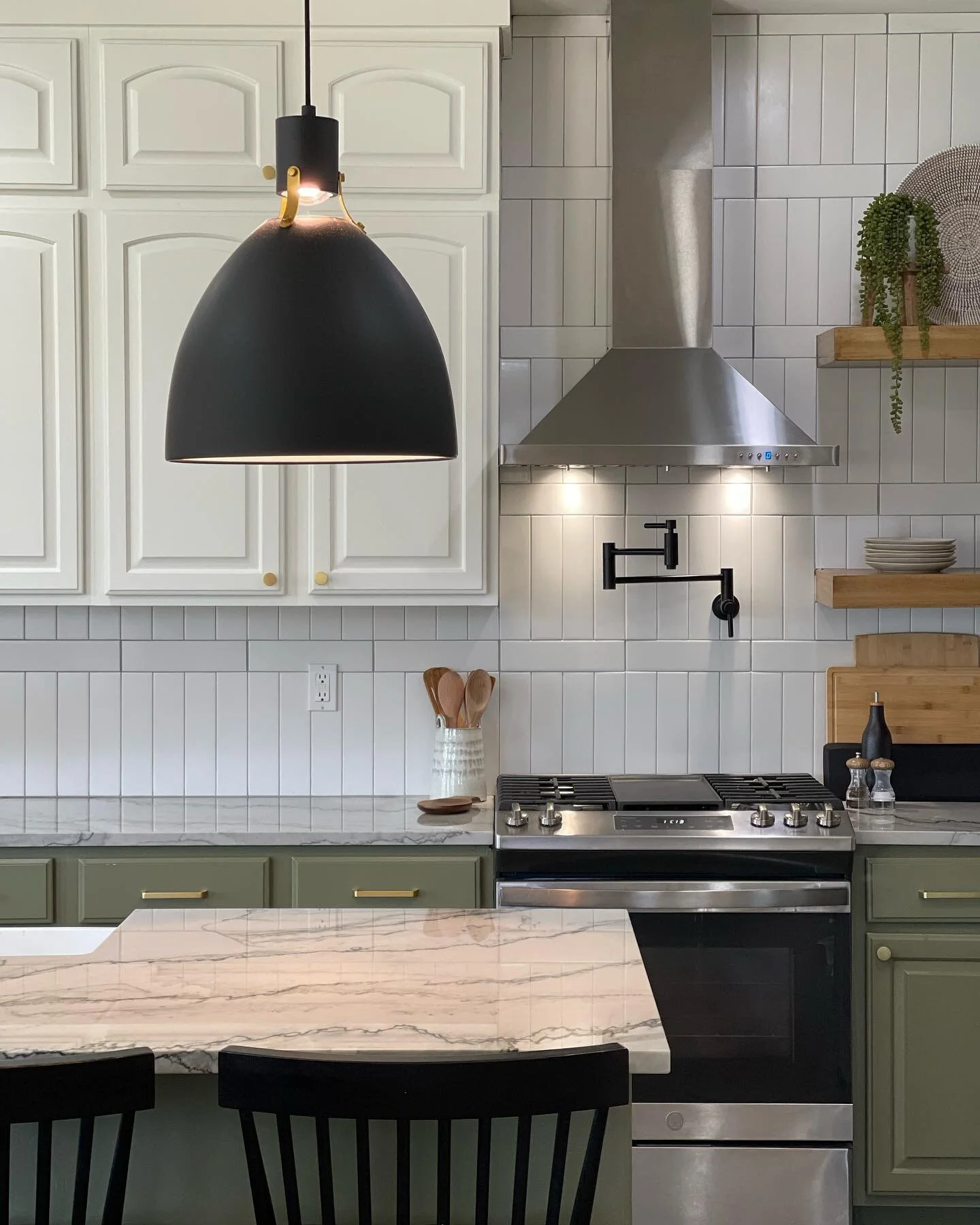 A little Tuesday, tuneup.
Sometimes, all you need is a refresh! 
📸 @lexypopaphoto 
👩&zwj;🎨 @holistichavens