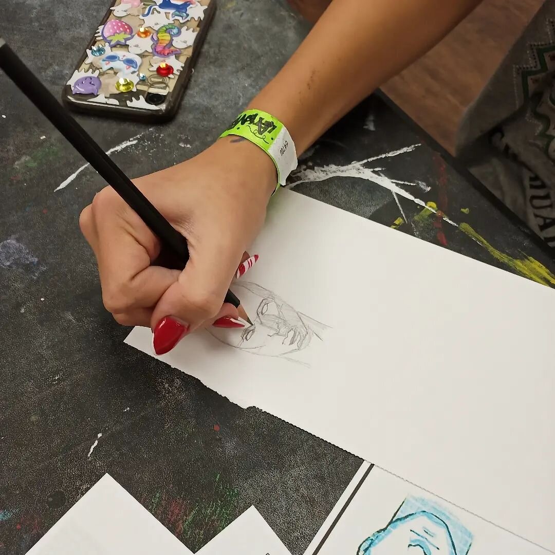 We love to see our students try new things and be open outside of their main interest! 
.
#newcottagearts #newcottageartsdenver #artlessons #art #artclasses #drawinglessons #drawingclasses #drawing