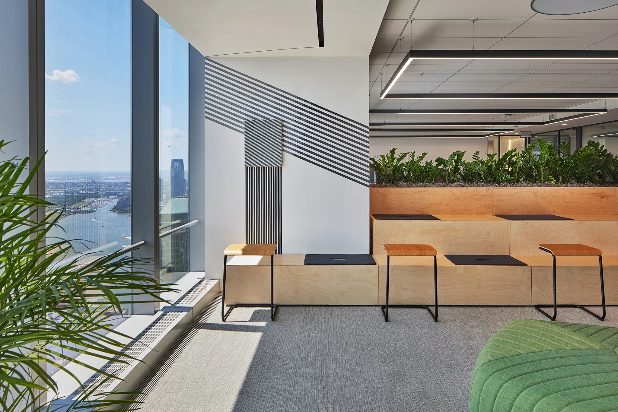 220617_KKR_WTC_233_R.jpg