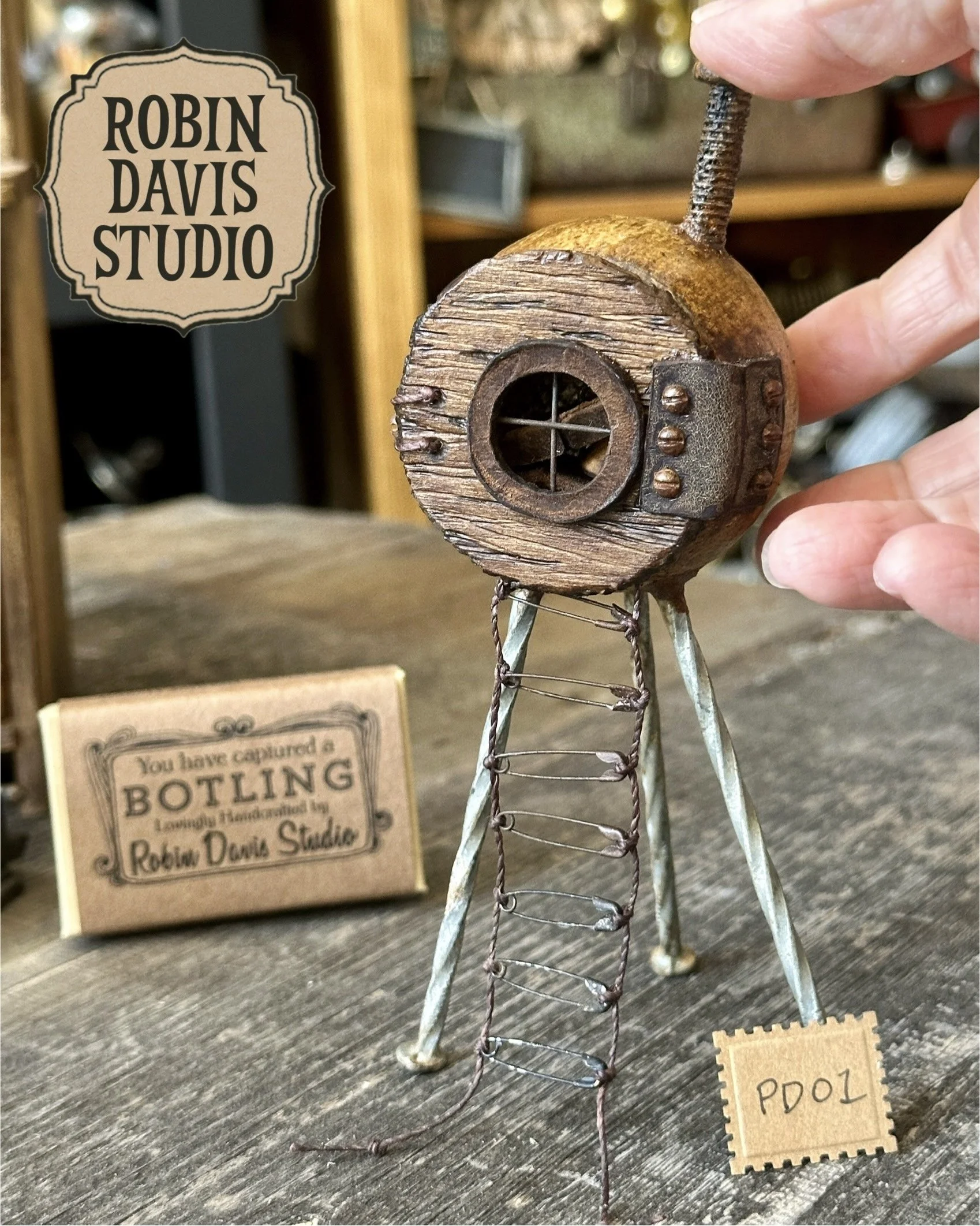 Podling House (PD01) with Botling - handcrafted by Robin Davis Studio
