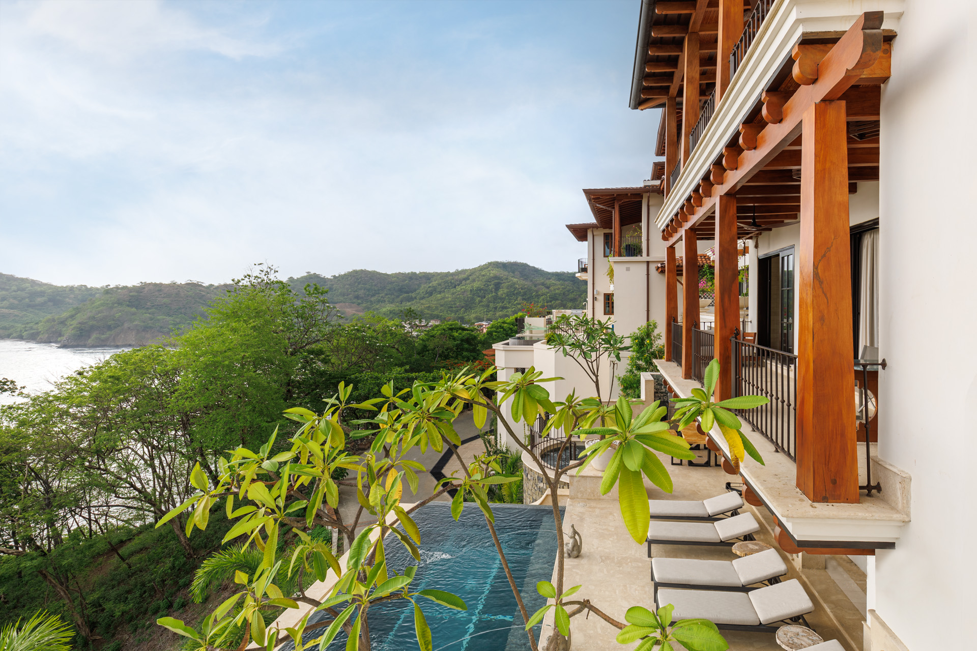 What a typical arrival day at a luxury villa in Costa Rica looks like