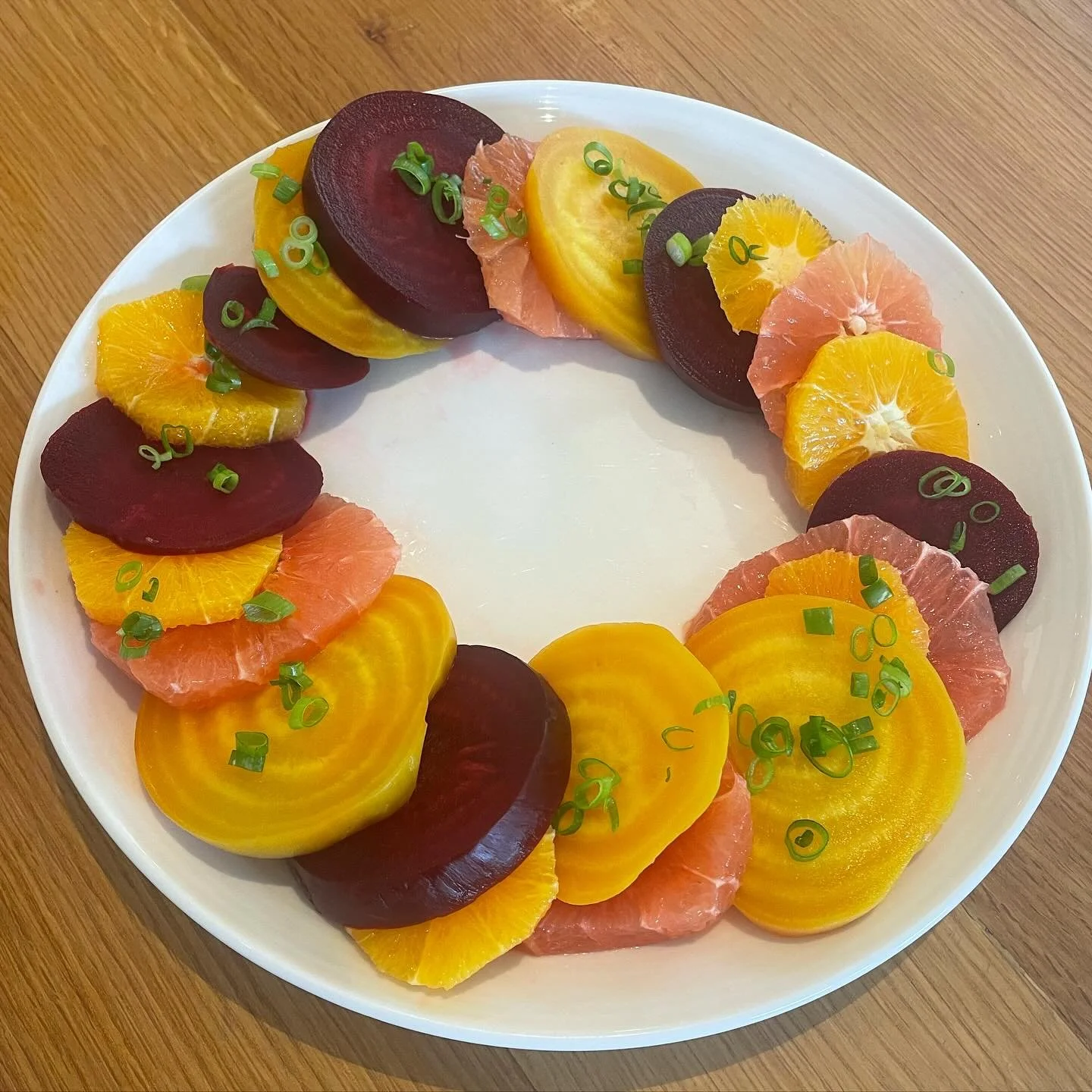 Citrus/beet salad with a cumin vinaigrette on the side

#beets #goldenbeets #redbeets #yellowbeets #beetsalad #citrussalad #beetsandcitrus #citrusandbeets #mealprepchef #veganmealprep #dcchef #chefswithoutrestaurants