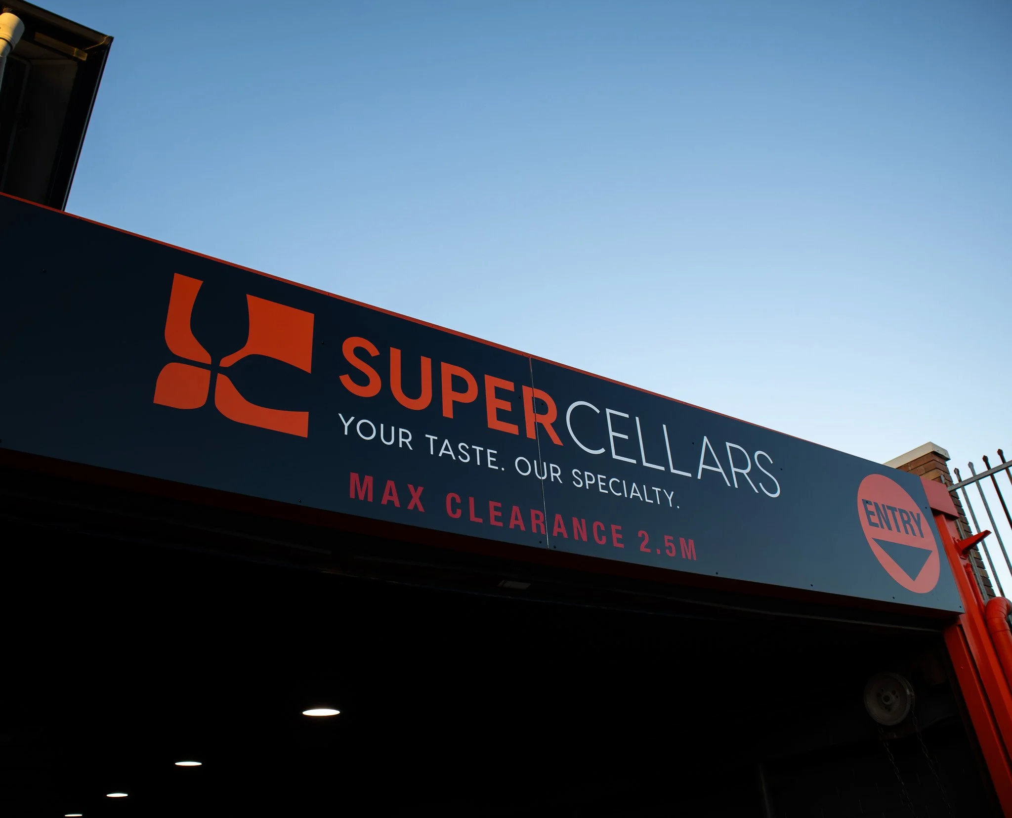 Don&rsquo;t forget - we&rsquo;re open this Boxing Day! 🍾 Pop into Supercellars for those last-minute Boxing Day drinks.

WE'RE OPEN: 10am - 12am