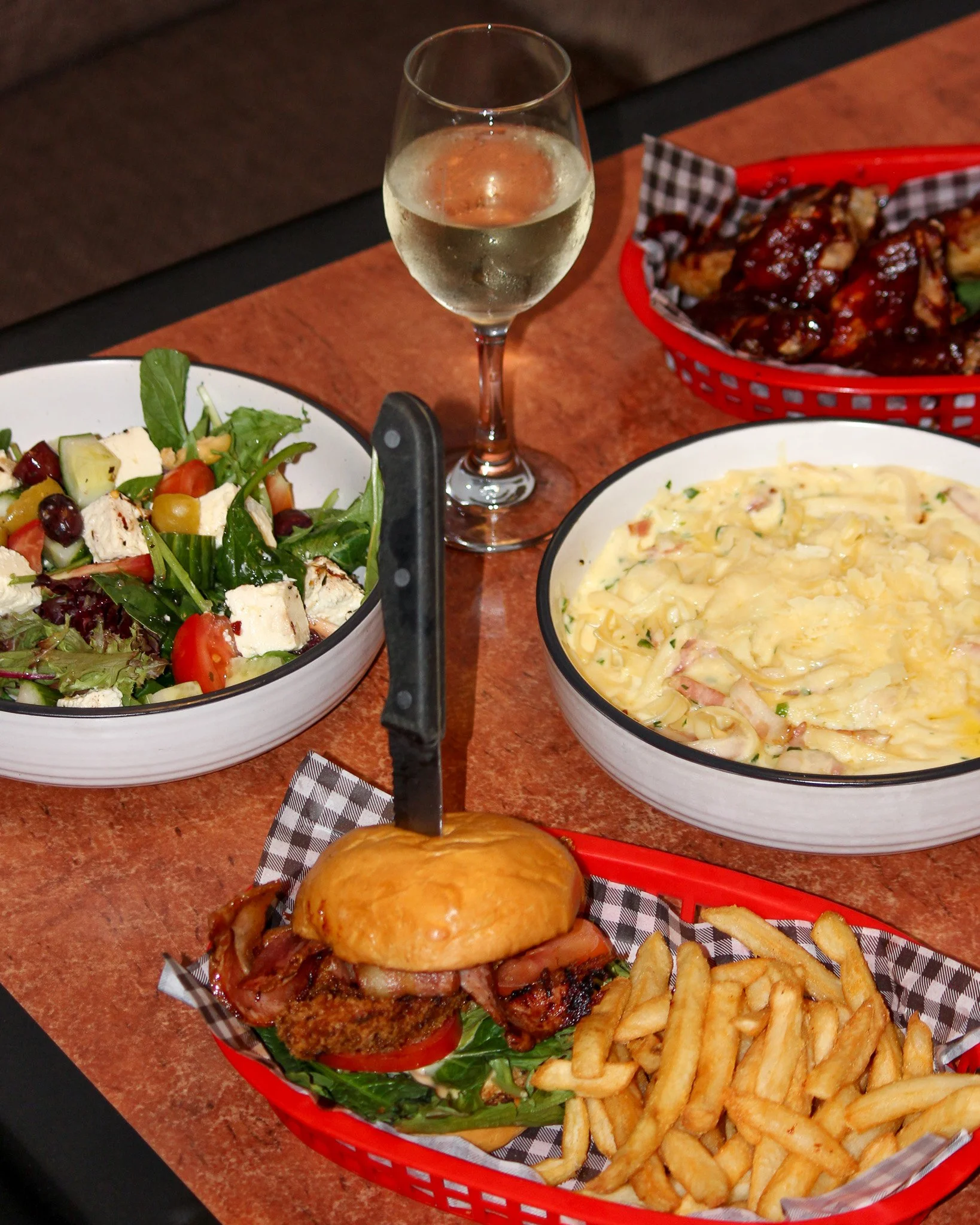 Craving a classic pub meal this weekend? 🍽️
Book your table via our website today!