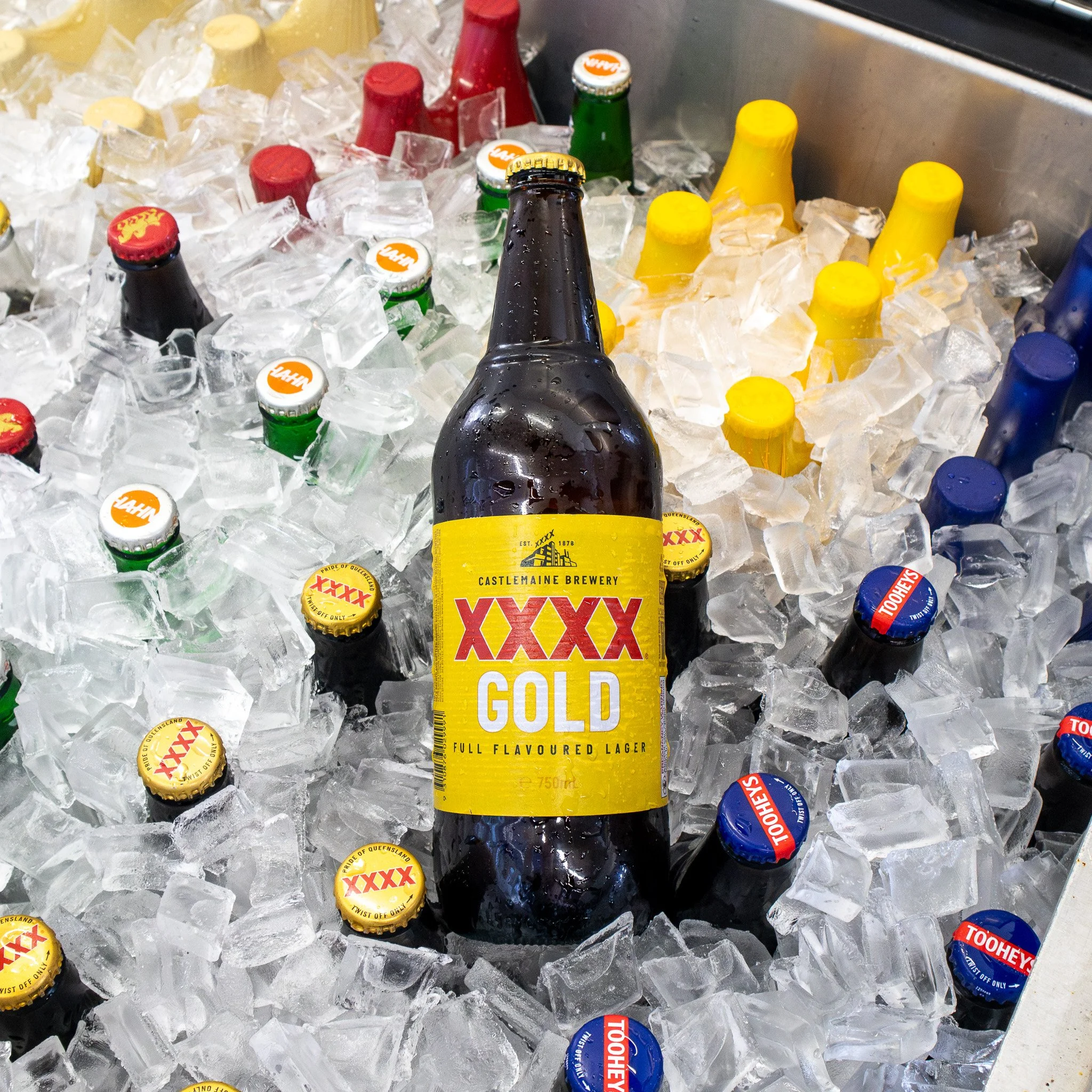 Ice-cold long necks? Sorted 🍻
Available through our Super Cellars Drive-Thru 👏

Or order online for delivery or click &amp; collect 🙌