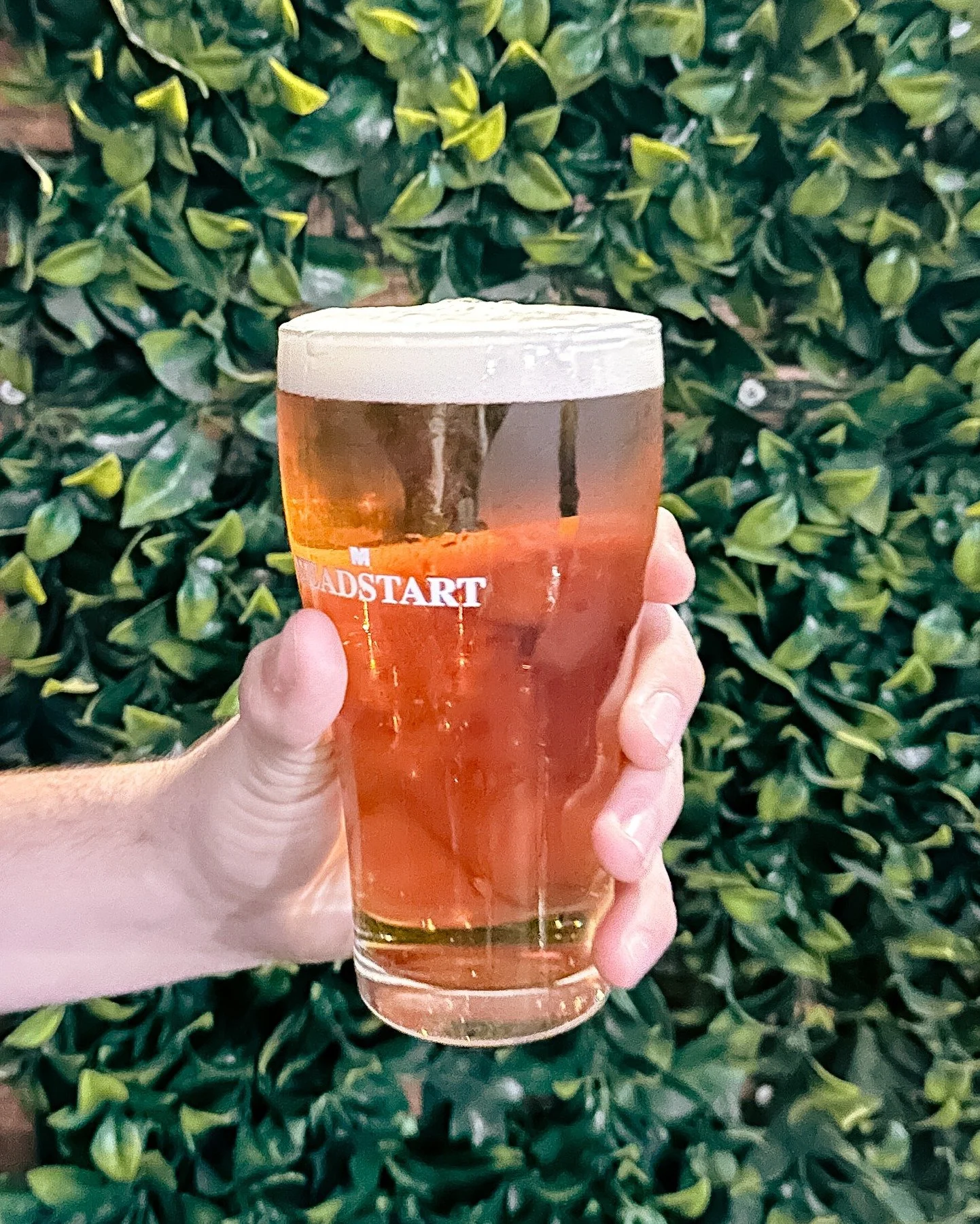 🍻 Locals&hellip; time to clock for a beer at the 'office'. You know you want to 👀

Cold beers, good crew &amp; an easy night at your local🍻