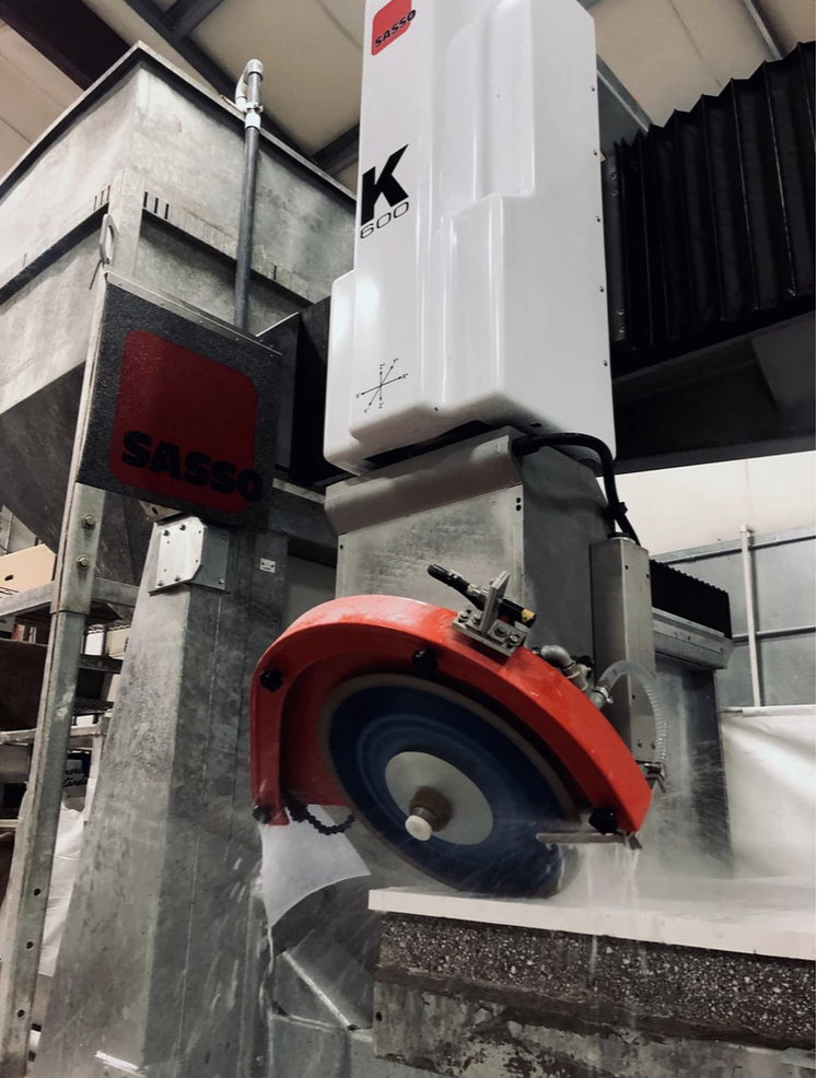 Sasso 25HP K600 Extreme XL Fully-Automatic 5 Axis CNC Sawjet
