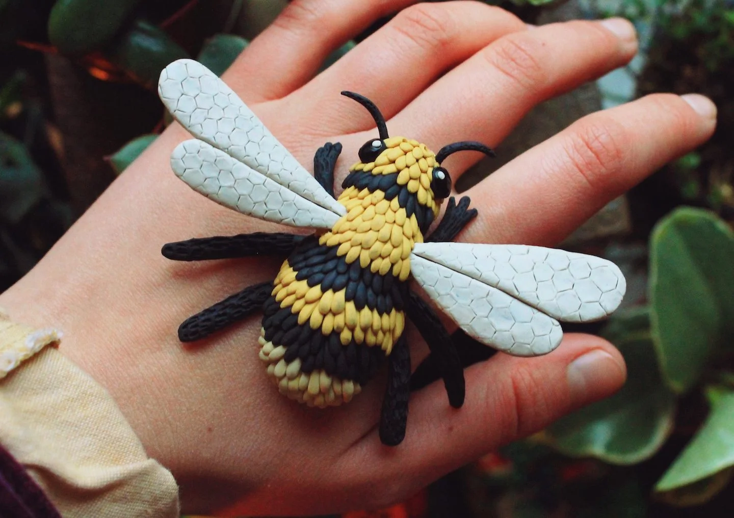 Bee.jpg