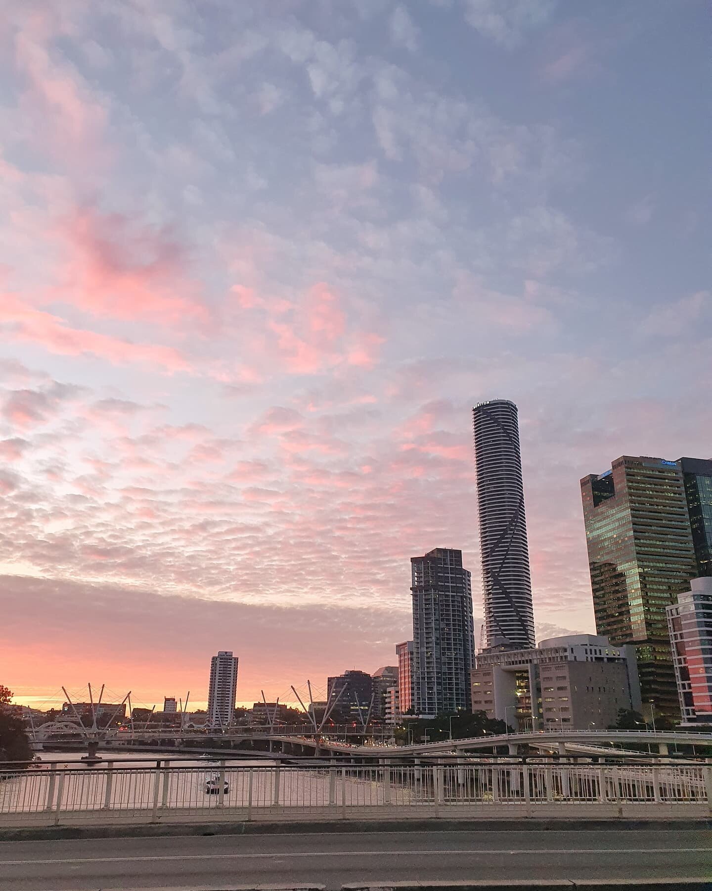 That Olympic &amp; Paralympic host city glow....😘😍.

.
#brisbane residents still on a high after a historic announcement🎉.

.
📸@discoverbrisbane

Guess we better start training then🙌🏽🏃&zwj;♀️😆.
.
What sport would you train for?
Tag someone wh