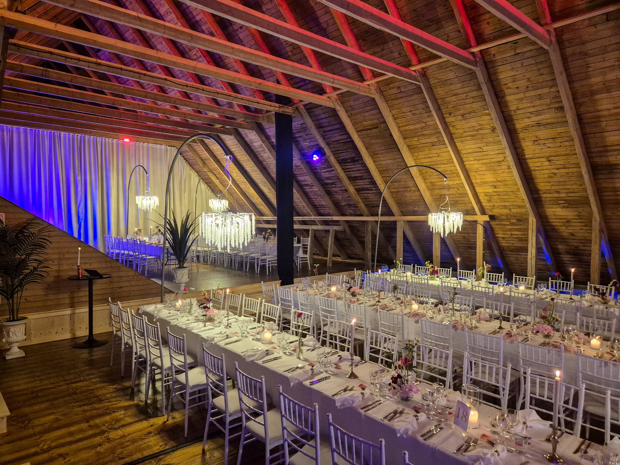 Bröllop lyxig lada på slott.jpg