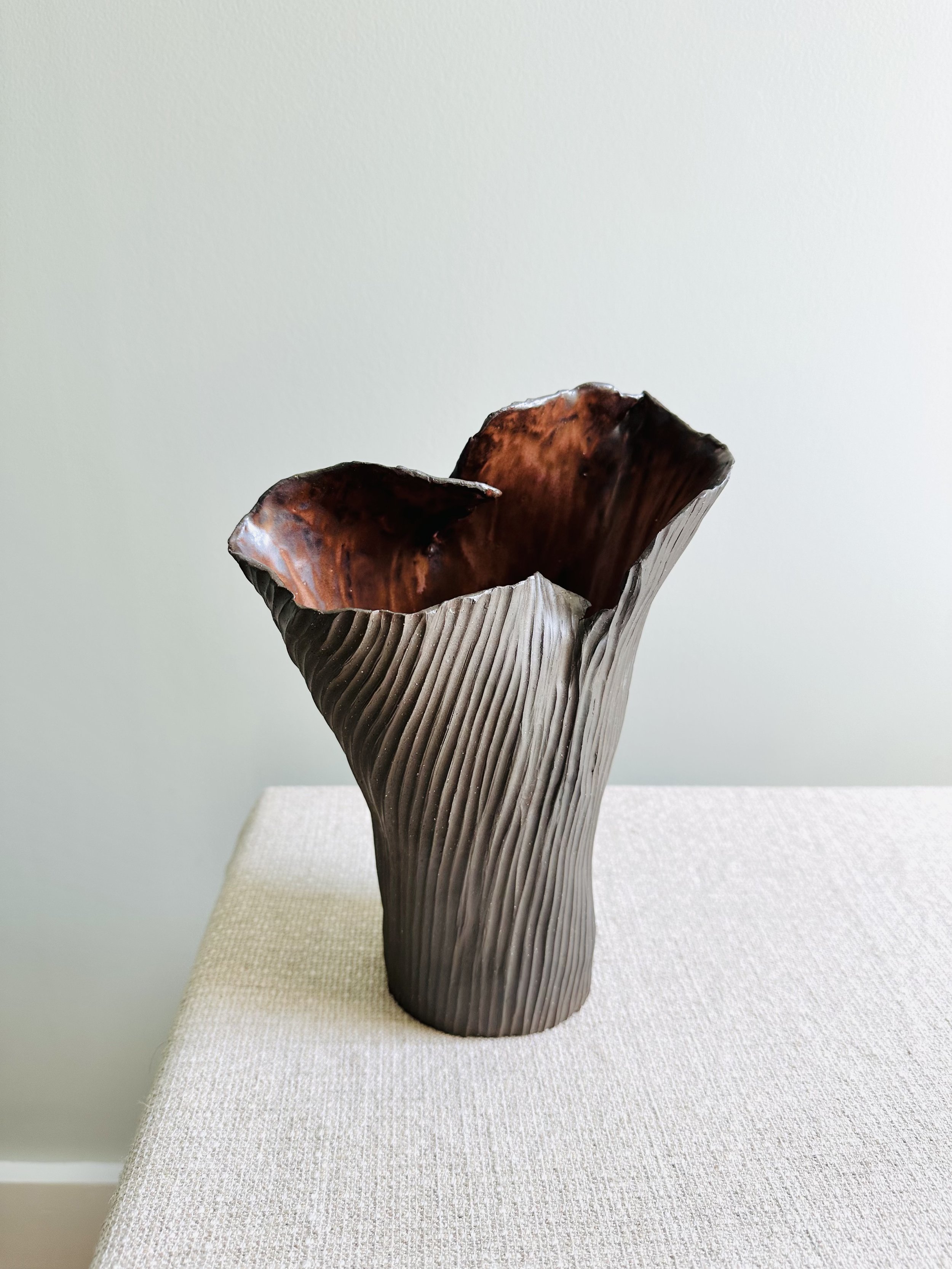 Gabriele_Vessel 11 _10"H x 7 x 4.5.jpeg