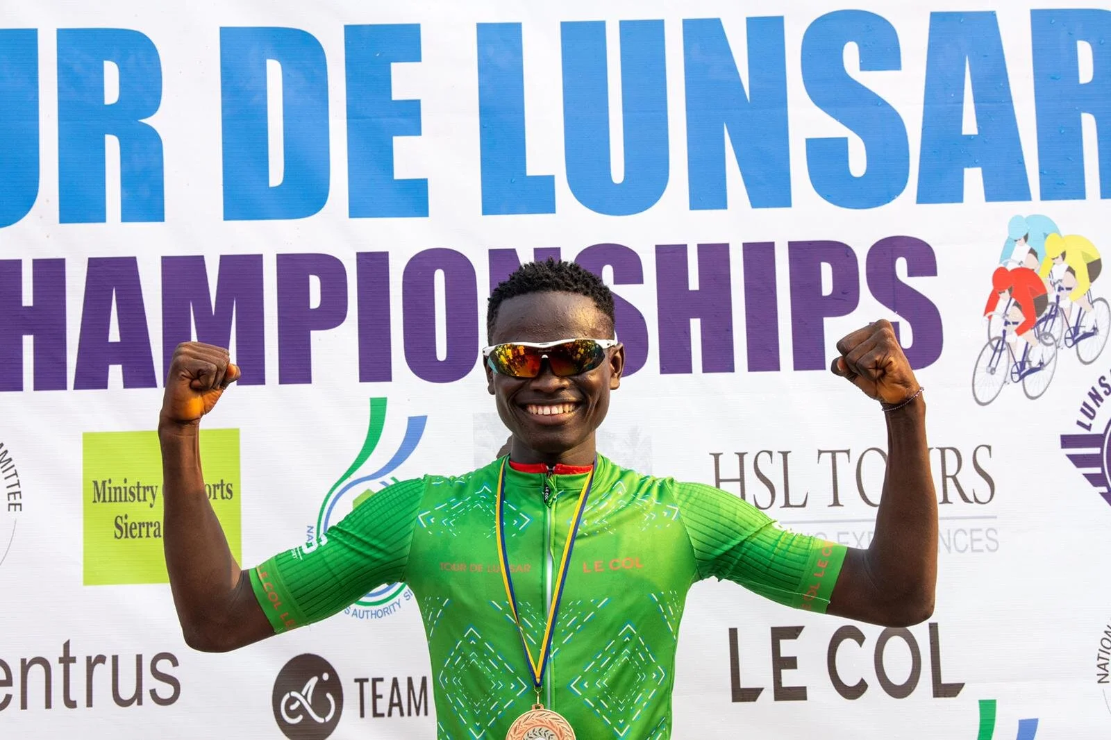  The final day also saw the presentations of the other Le Col classification jerseys. First up, green for junior men’s champion, Ibrahim Kamara. 