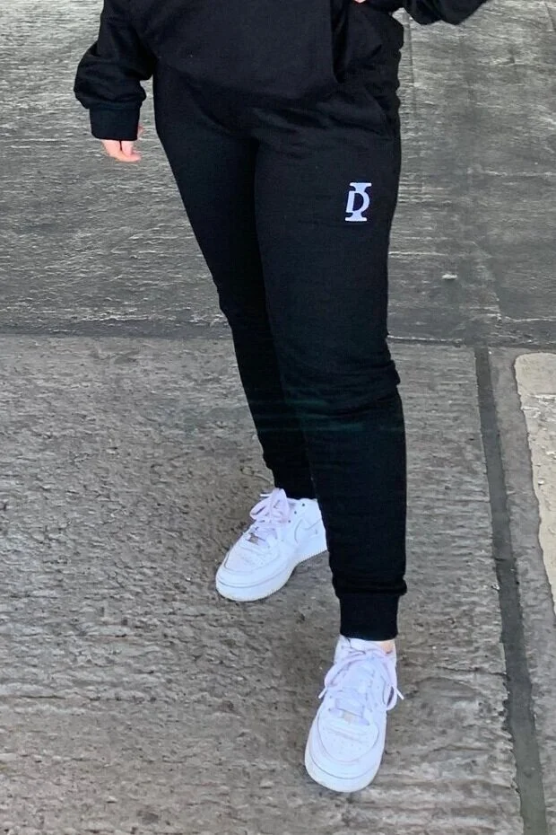 686A2664-8780-4C0F-9569-006D84AD582B