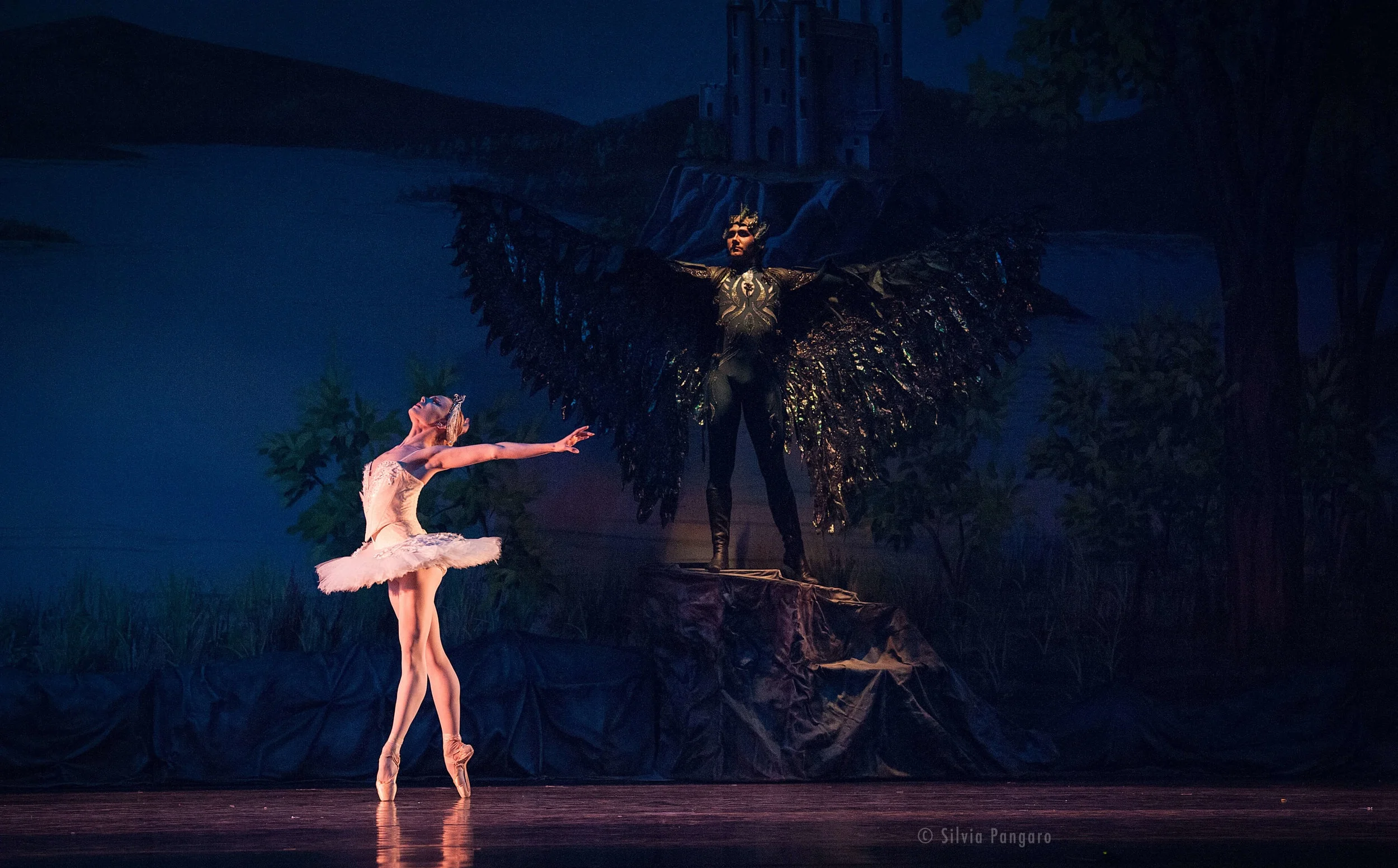 Sara-Mearns-Swan-Lake-Boca-Ballet-Theatre.jpg