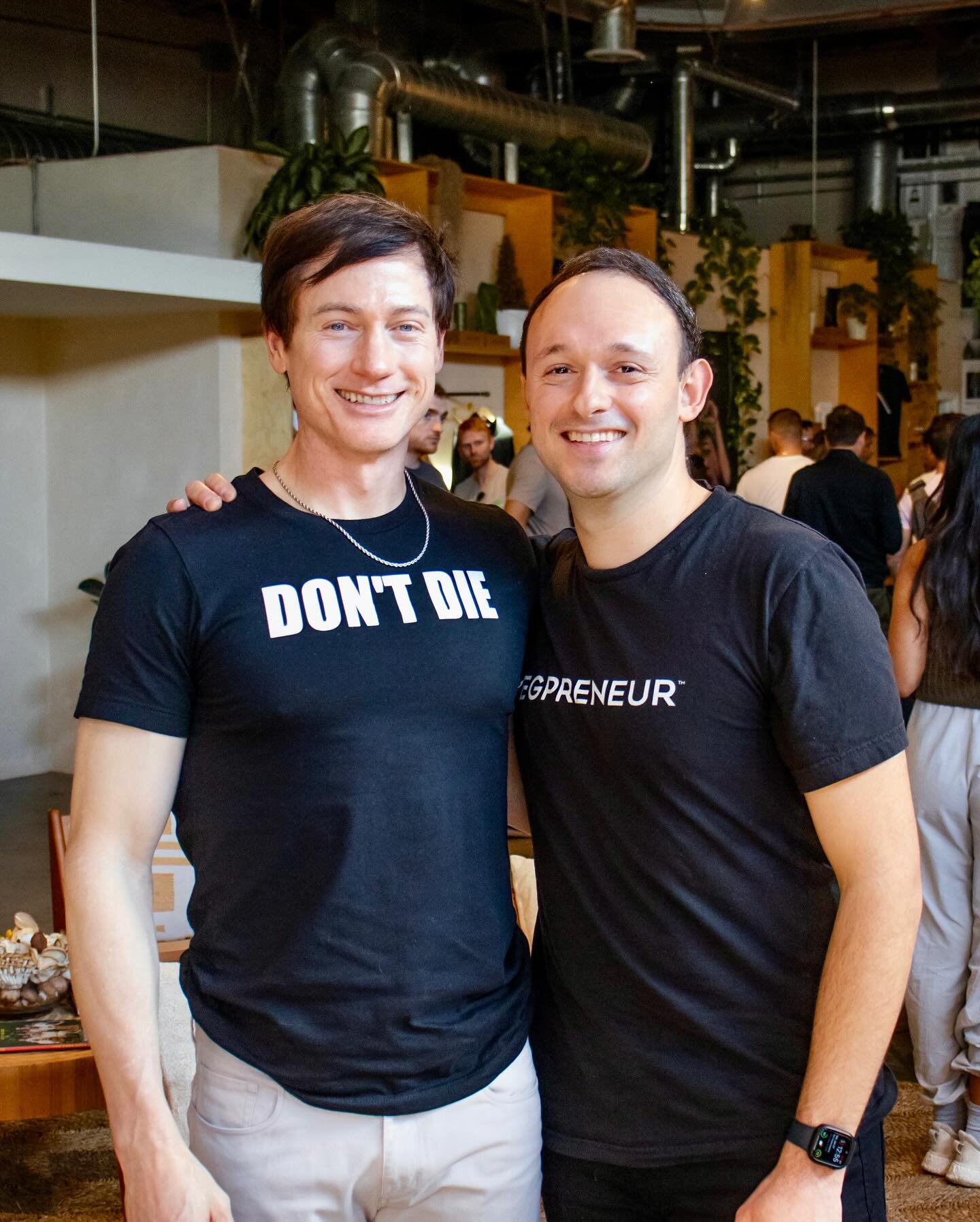 Thank you to everyone who joined us at @mudwtrgather to hear from @bryanjohnson_ of @blueprinteats last weekend in Los Angeles 🌴

#bryanjohnson #blueprint #mudwtr #longevity #rejuivinate #rejuvination #dontdie #entrepreneur