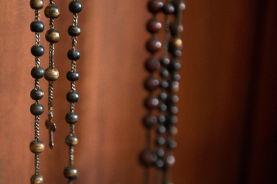 rosaries-belonging-to-cardinal-newman-birmingham-oratory_48144238566_o-2.jpg