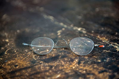 glasses-belonging-to-cardinal-newman_48143476741_o-2.jpg