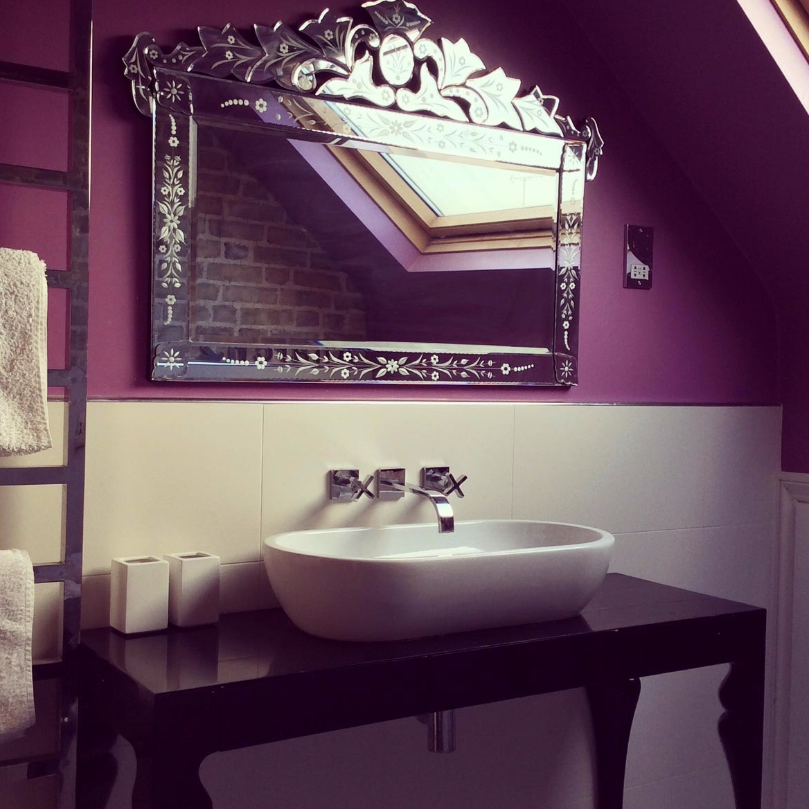 Bathroom 2.jpg