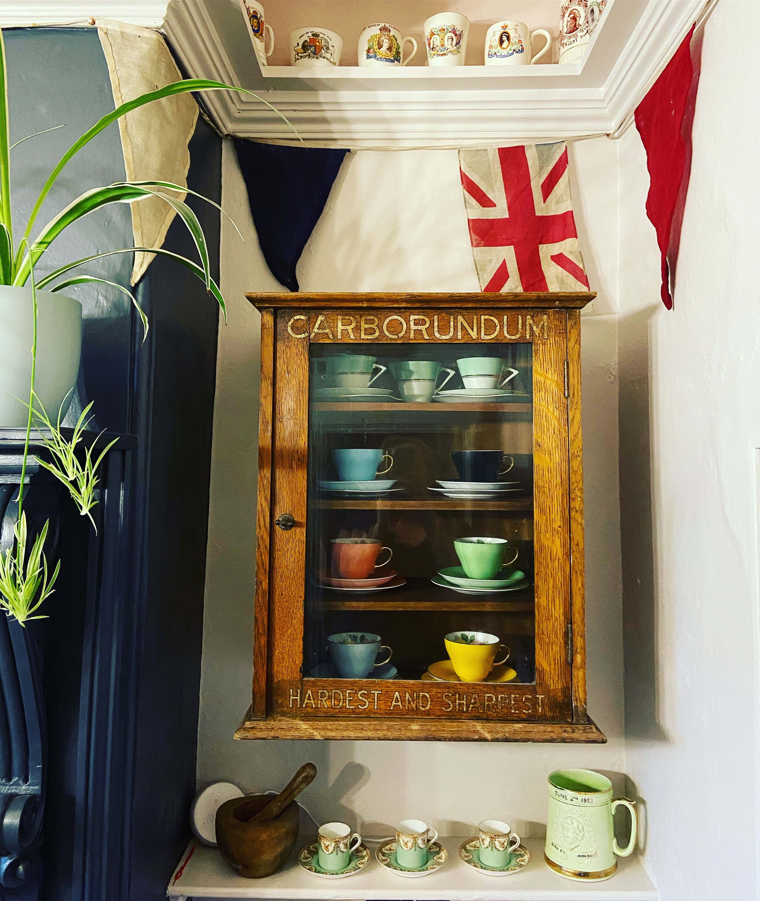 Carborundum Cabinet.jpg