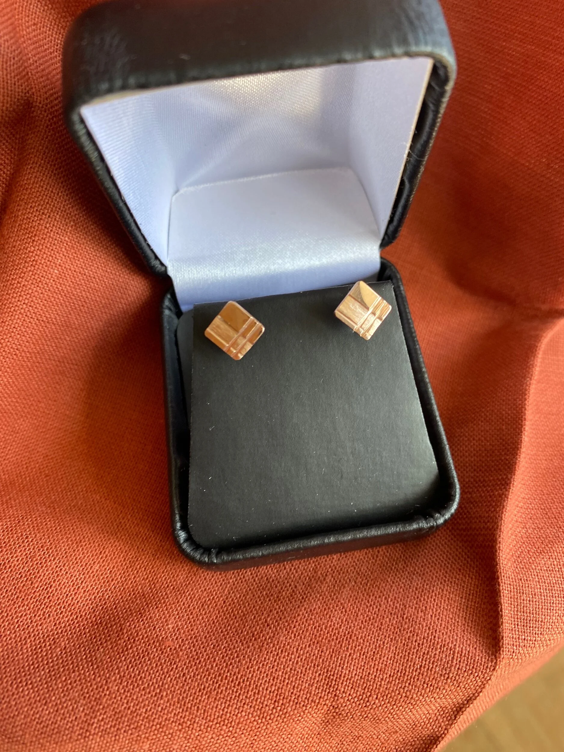 DF7489AA-4F3C-41A1-919C-5770D287EAF9