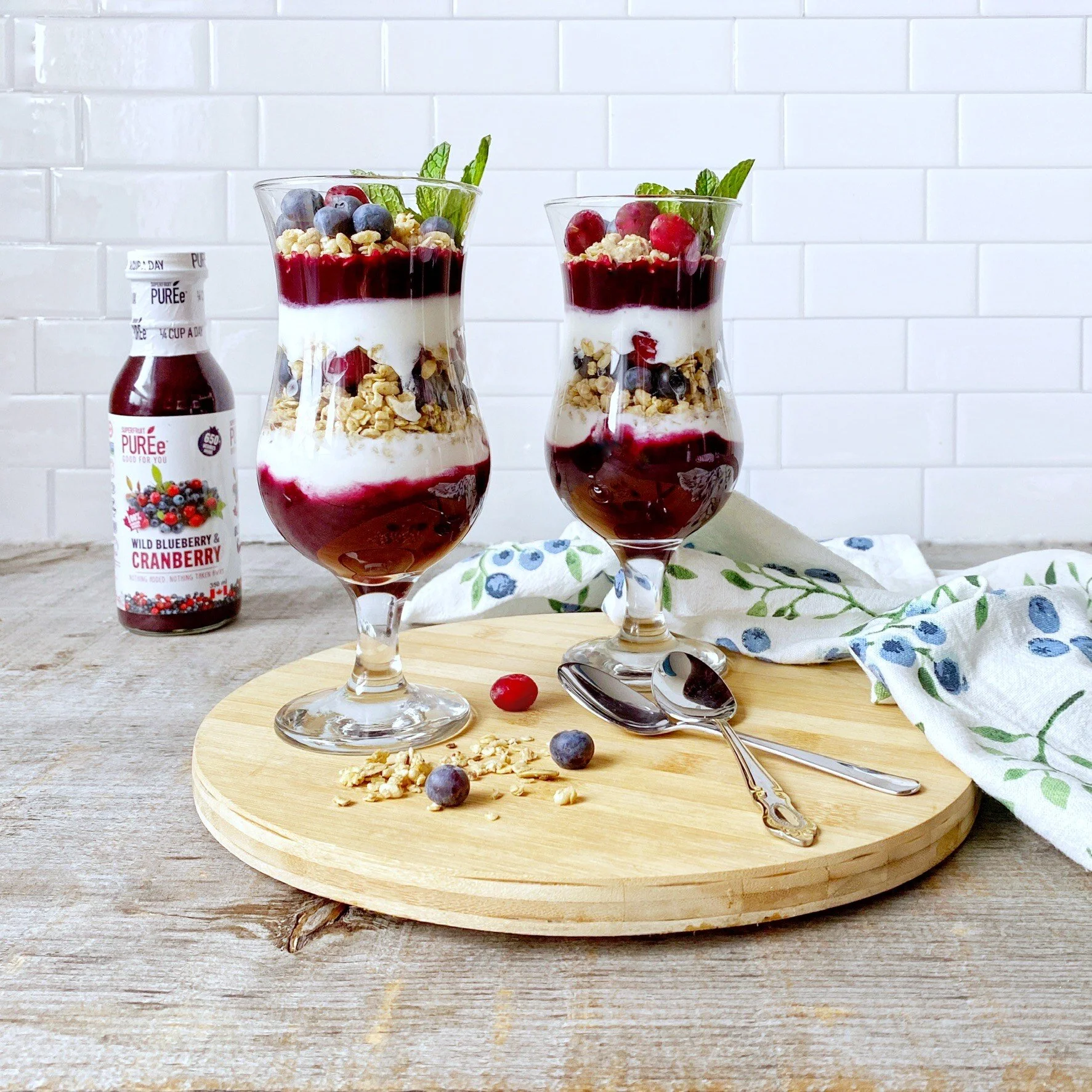 Cranberry and Granola Parfaits 