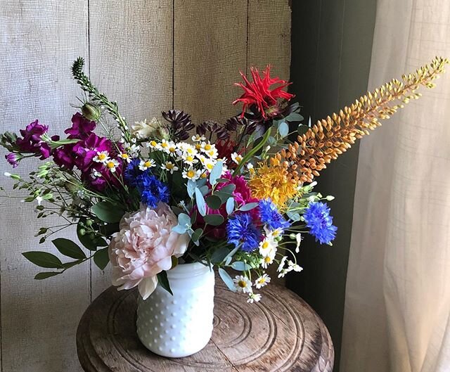 If you caught our stories earlier, 25% of our proceeds for this weekend&rsquo;s colorful bouquets will be going to the @aliforneycenter in honor of Pride Month. Link in our bio to order. ::::::::::::::::::::::::::::::::::::::::::::::::::::::::::::
#p